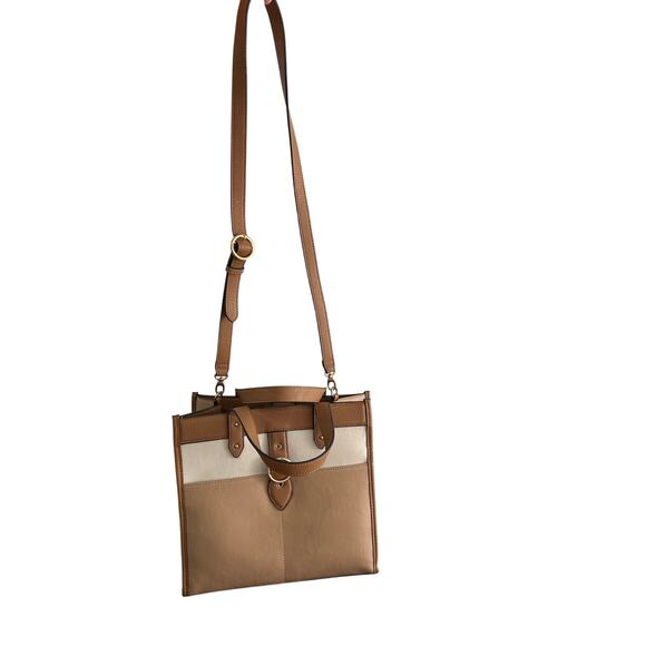 Time and Tru Classic Sydney Satchel - Picture 3 of 6